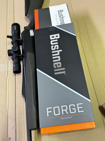 Vendo rifle semiautomatico browning mk3 en calibre 9,3x62 con armado HC, similar al tensado blaser. Lleva 01