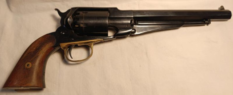 Vendo revólver Santa Bárbara. Perfecto estado. Puesto a tiro, disparador afinado. Único propietario. Es 01