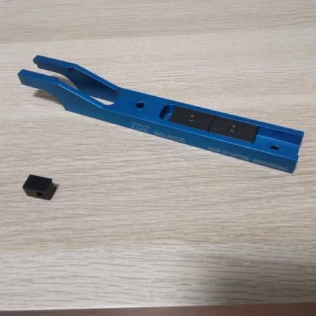 Buenas,
Se vende contrapeso para Toz 35, en buen estado con 2 pesos.
Se encuentra en Barcelona.
60€ envío 01