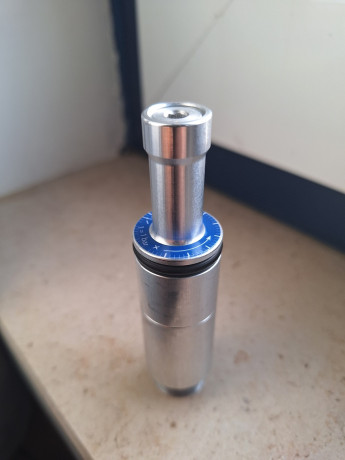 Accesorios sobrantes que tengo da la LESHIY CLASSIC:

Baffles original - 10€ + portes
Empuñaduras impreso 32