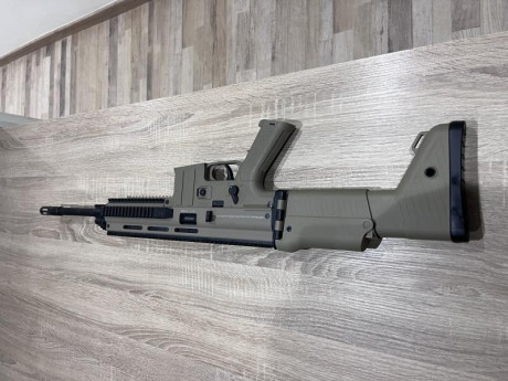 Hola! 
Pongo a la venta el ISSC MSR MK22 .22
Con dos cargadores, 2 empuñaduras + correa.
Precio: 600€
Un 11