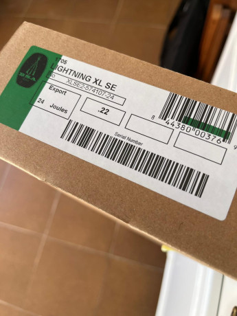 Vendo carabina de muelle Bsa Lightning XL SE calibre 5,5. Nueva, en su embalaje original. No incluye el 81