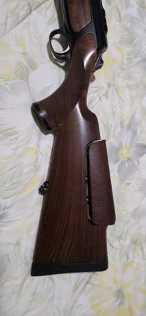 Mi compañero vende este Sauer 303, 300 WM, con maderas grado superior y culata con sube y baja rematada 02