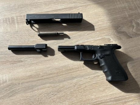 Hola, vendo mi Glock 17 gen 4 con maletin, dos cargadores y todo lo que veía en la caja vaya…
La cambio 31