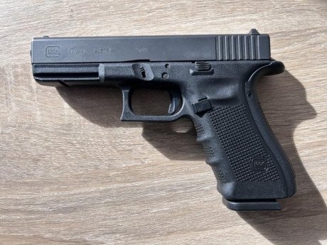 Hola, vendo mi Glock 17 gen 4 con maletin, dos cargadores y todo lo que veía en la caja vaya…
La cambio 30