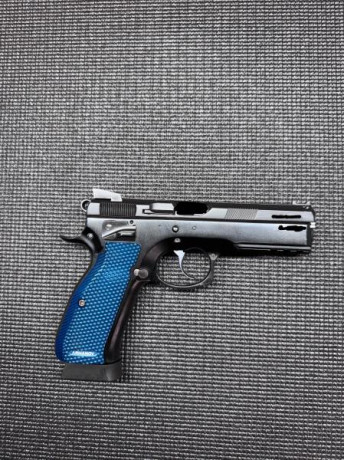 Vendo CZ shadow 1 preparada para precisión.
Muy cuidada y con el gatillo muy suave para precisión, da 01