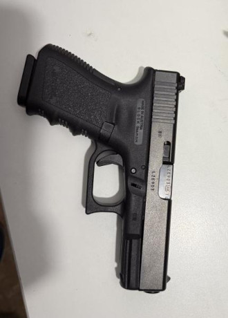 Hola 

Vendo glock 19 Gen3 com 4 cargadores 

400€

Saludos 02