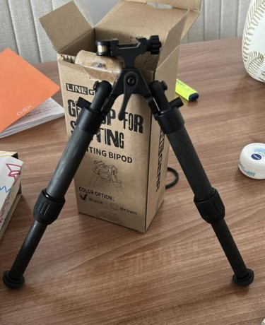 Vendo bipode de aluminio y fibra carbono para carril picantiny totalmente nuevo, solo me queda 1 unidad, 00