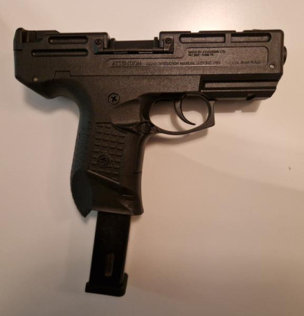 9 mm PAK, estado IMPECABLE, sólo probada, arma muy dificil de conseguir en España, , en maletin de ABS 00
