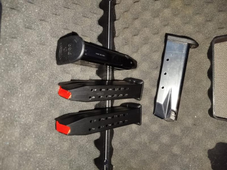 Vendo walther p99 , empuñadura talla M recién cambiada. Usada para empezar en ipsc y va bien. Cambio a 01