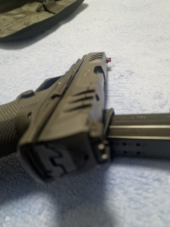 Un amigo vende su Walther PDP Compact 9mm pb. 750 € negociables, solo se ha usado dos cajas ya que fue 02