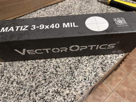 Nuevo, no se usó nunca. Solo visor, sin monturas.
50€ portes a cargo del comprador. 01