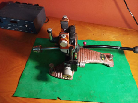 Vendo torreta Caldwell Fire control, mejorada en tornilleria apoyos, maneta etc, entrego tambien las piezas 00