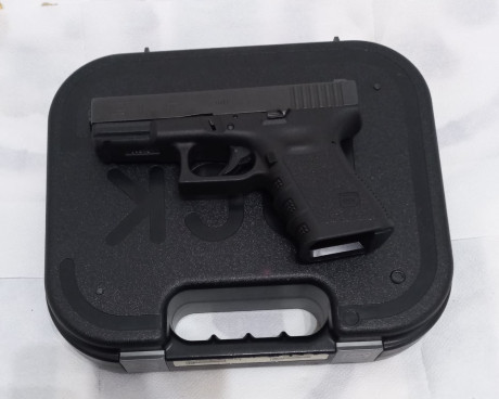 Vendo Glock 19 gen 3, en un estado excelente tanto de funcionamiento como estético, prácticamente seminueva, 01