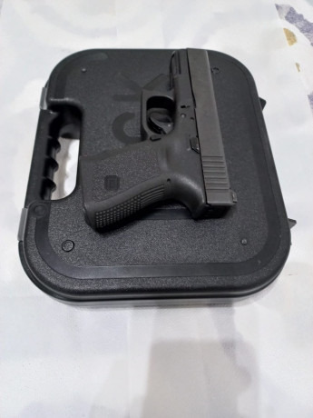 Vendo Glock 19 gen 3, en un estado excelente tanto de funcionamiento como estético, prácticamente seminueva, 02