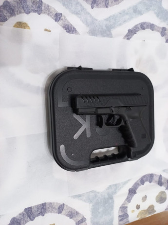 Vendo Glock 19 gen 3, en un estado excelente tanto de funcionamiento como estético, prácticamente seminueva, 10
