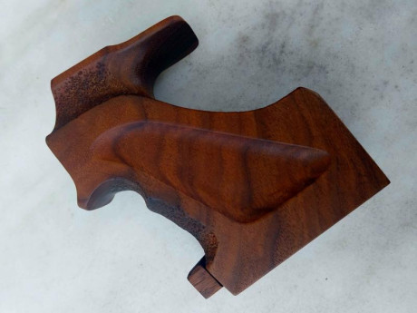 Que tal.

Vendo empuñadura para pistolas de aire Steyr modelos LP50/LP5, en perfecto estado, como nueva. 00