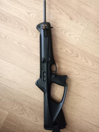 Beretta Cx4 Storm en cal. 9pb, muy cuidada. Lleva conmigo muchísimo tiempo y ha tenido muy poco uso.

Se 02