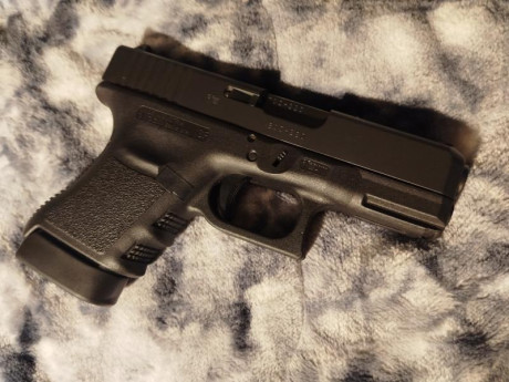   Hola, por necesidad de cupo, pongo a la venta una magnífica Glock 30S en calibre .45 acp. Armazón SF 12