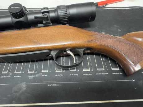 Hola.
Vendo este Cz 550 Lux en calibre 30-06. Tiene selector de pelo y capacidad para regular recorrido 90