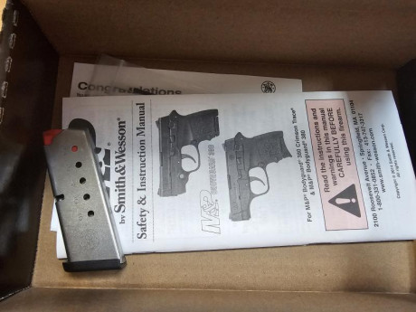 Buenas se vende Pistola Smith & Wesson Bodyguard del calibre 9 corto (380) en perfecto estado no ha 00