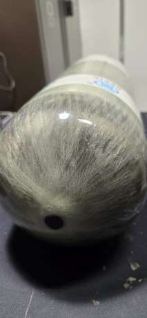 Vendo botella de fibra de carbono de 6,8 litros  300 bares en perfecto estado, sin daño alguno. Nunca 02