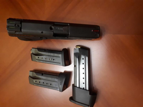 Vendo por no darle uso mp9 compac.
Se le han cambiado los elemntos de punteria por unos de fibra optica.se 00