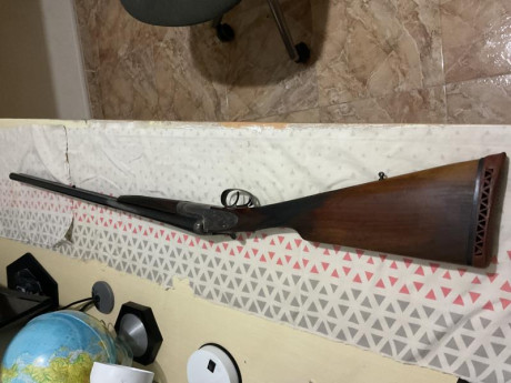 Hola a todos:

Pues veréis,tengo esta escopeta que la compró mi padre en paz descanse en los años 70,
Me 02