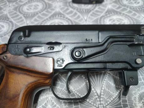 Pongo a la venta un Izhmash Tigre en el calibre original 7.62x54R. Es la versión con acabados en madera, 11