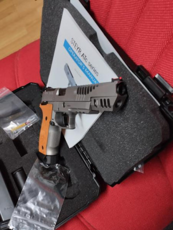 Vendo pistola semiautomática Steyr Rock ATC de 6 pulgadas en 9mm. Pistolón de acero inoxidable, disparador 02