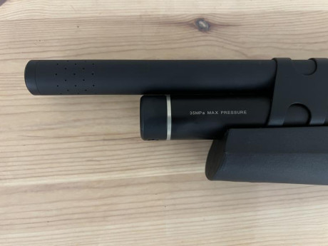 HUBEN K1 Calibre 6.35 mm

El rifle Huben K1 es uno de los bullpup PCP semiautomáticos más precisos y potentes 00