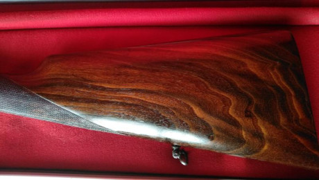 Paralela HJBA Arrizabalaga en Calibre 12/70.

Año de fabricación 1942 (Ñ). Sistema CINCO CIERRES (Patentado). 41