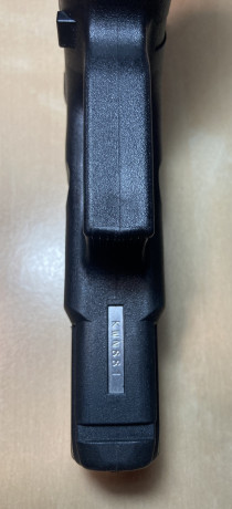 Vendo por exceso de cupo. Pistola en perfectas condiciones con dos cargadores de 15 rondas y estuche original. 00