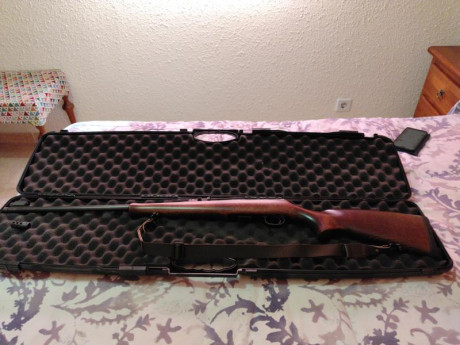 VENDIDA
Se vende Carabina CZ 457 Training.
Calibre 22lr.
Con culata de madera de haya lacada. 
Correa 02