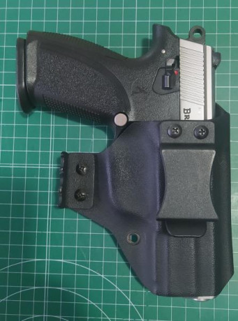 A la venta esta preciosa Browning Pro 9, gemela de la FN P9. La primera se fabricó en  E.E.U.U. y la segunda 02