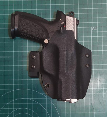 A la venta esta preciosa Browning Pro 9, gemela de la FN P9. La primera se fabricó en  E.E.U.U. y la segunda 01