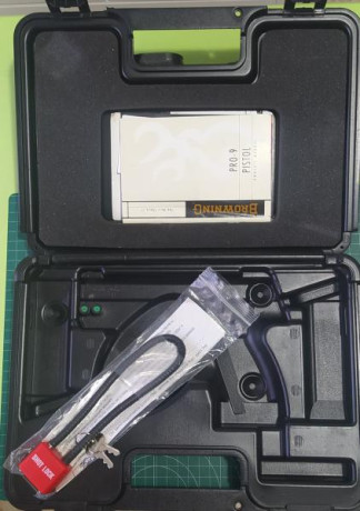 A la venta esta preciosa Browning Pro 9, gemela de la FN P9. La primera se fabricó en  E.E.U.U. y la segunda 10