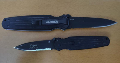 Vendo estás 4 navajas de mi colección.
Se trata de 2 Gerber Replica Applegate. Una con hoja de 9 cm y 02
