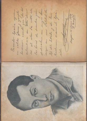  EN RECUERDO Y HOMENAJE A LOS QUE YA NO ESTÁN. 

Si pones en  GOOGLE    PASAPORTES EN LA MEMORIA   da 130