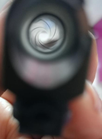 Buenas pongo ala venta recién comprada por mi en armeria top gun de alicante, una p.beretta 92 fs modelo 11