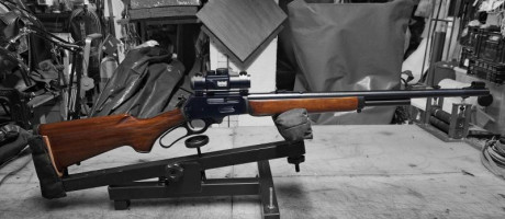 Vendo rifle palanquero Marlin calibre 444 micro estrías  con visor holografico Bushnell 
Se puede ver 02