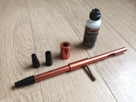 Guía de Limpieza universal viene con un juego de puntas intercambiables que cubren los tamaños de orificio 01