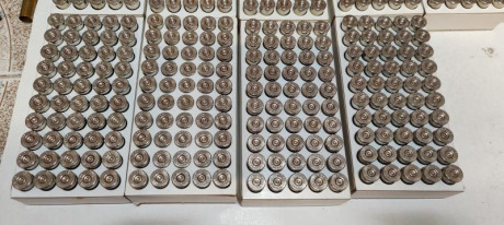 Vendo 700 vainas winchester del 38 spl, niqueladas, todas de primer tiro, con base y cajas originales. 01