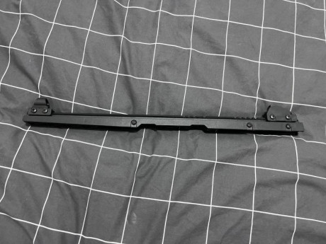 Hola. !
Unifico los anuncios:

Nuevo Añadido: 
HK SL8 casi nuevo. 222RM
Visor, bípode, cargador de 10 81