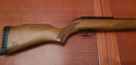 Se vende una carabina de aire comprimido, una  Gamo Hunter 440 del calibre 5,5 .

Carabina potente de 01