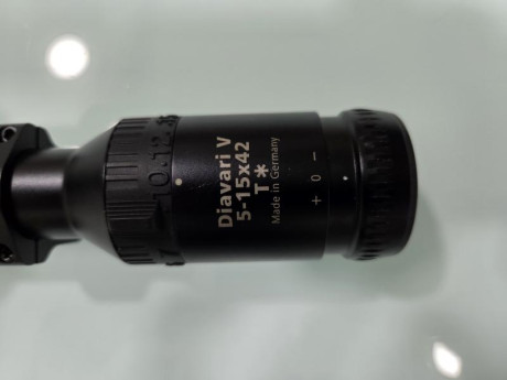 Hola, vendo visor Zeiss Victory 5-15x42 en muy buen estado. Tubo de pulgada, retícula 4 en segundo plano 00