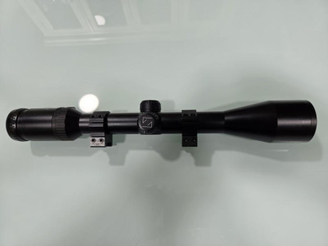 Hola, vendo visor Zeiss Victory 5-15x42 en muy buen estado. Tubo de pulgada, retícula 4 en segundo plano 10