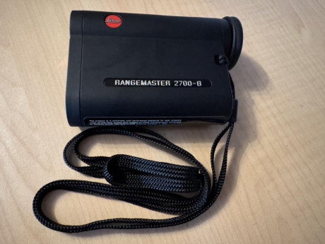 vendo telemetro Leyca RANGE MASTER 2700-B , ligero y compacto, nunca ha salido al campo, lleva todo el 01