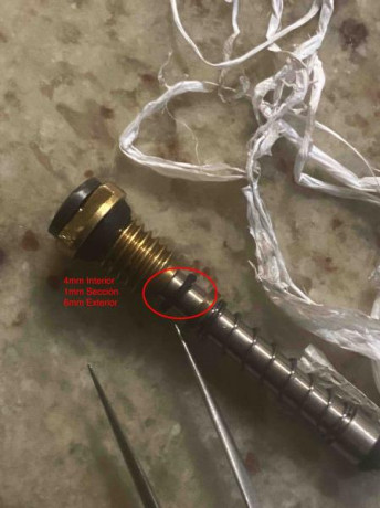 Buenas noches.
Desempolve mi COMPACT V1 de 1990.
La he cambiado del  PISTON,  el Segmento de TEFLON o 40