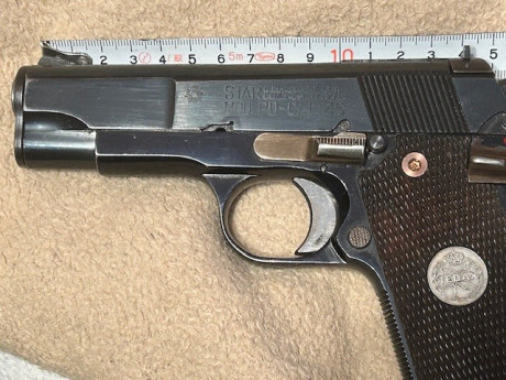 Buenas

 Vendo mi  STAR PD   en  calibre 45 ACP , con 3 cargadores (un con extensión +1), dos juego de 40